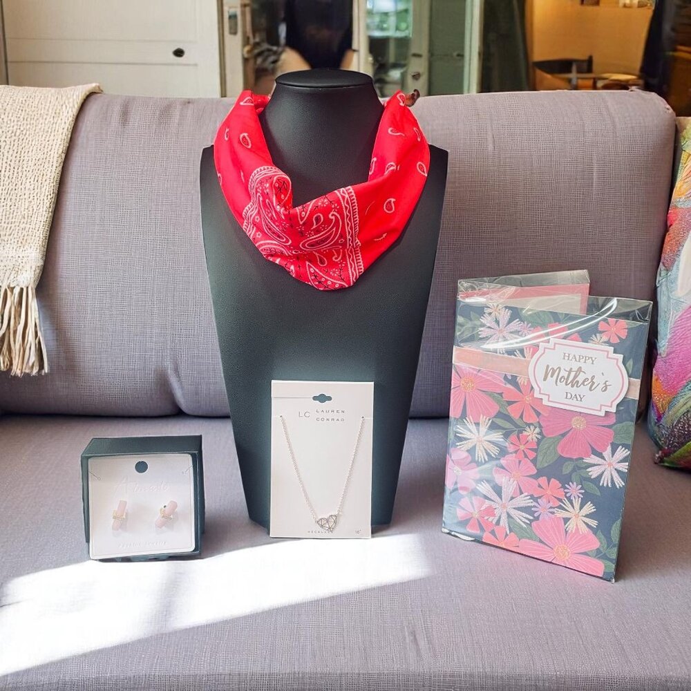 Mothers Day Gift Set Bandana‎ Necklace Earrings Card Gift Bag Jewelry